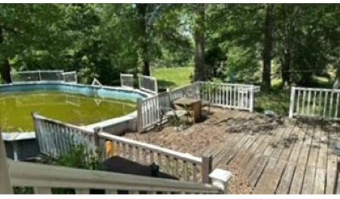 Back deck and pool